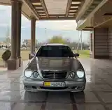 Mercedes-Benz E class, 2000-4