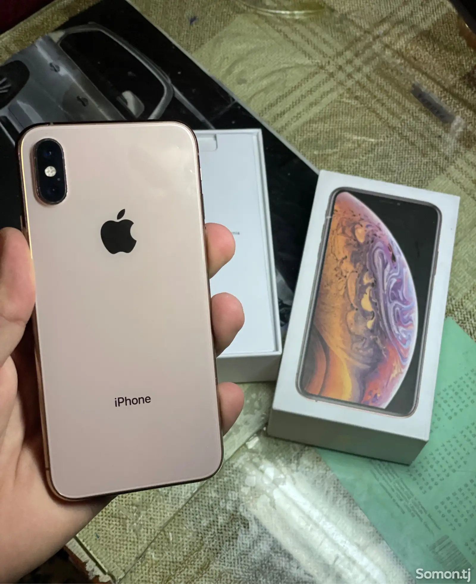 Apple iPhone Xs, 64 gb, Gold-1