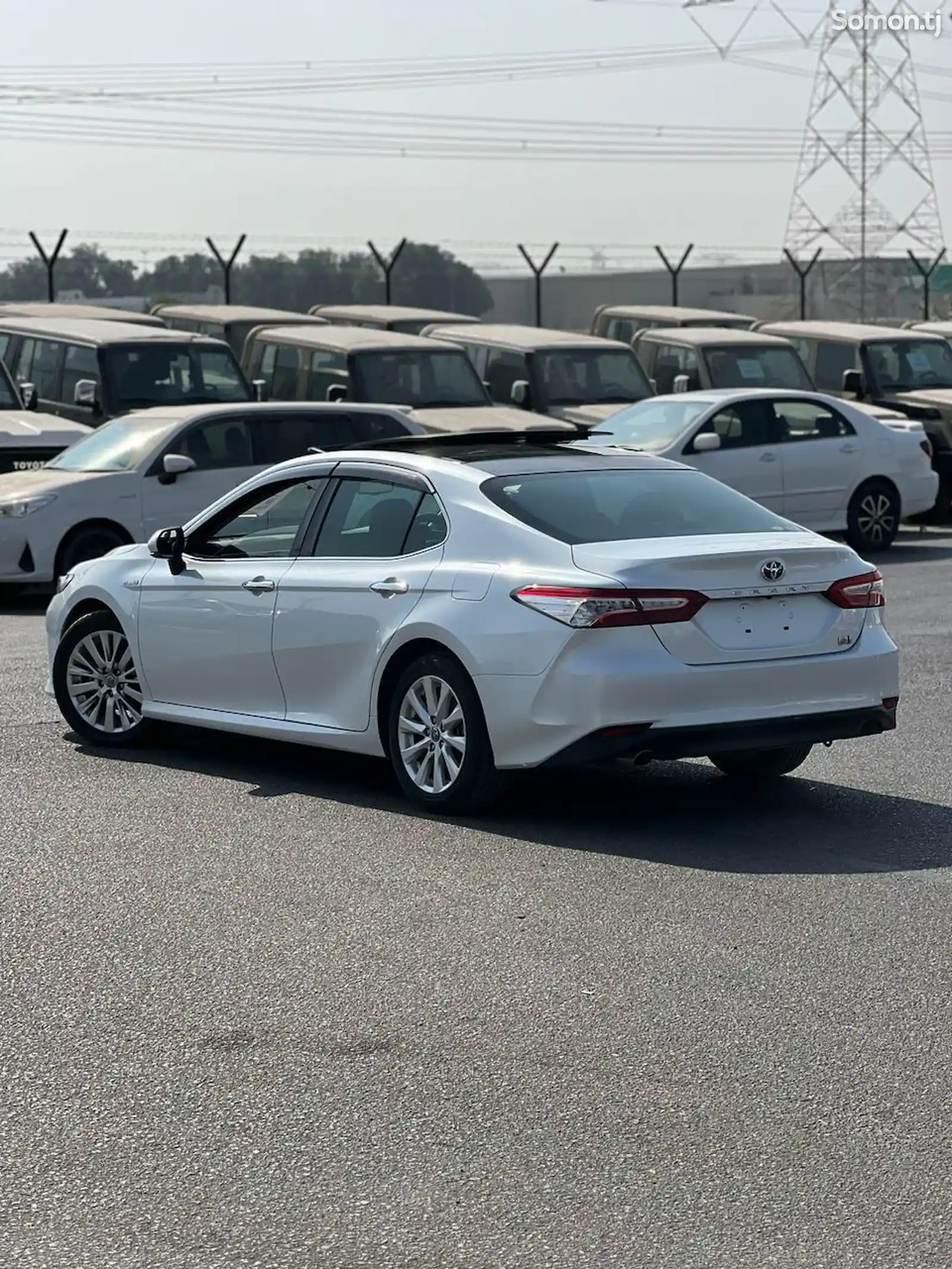 Toyota Camry, 2017-3