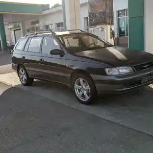 Toyota Caldina, 1995