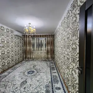 3-комн. квартира, 4 этаж, 70 м², 1