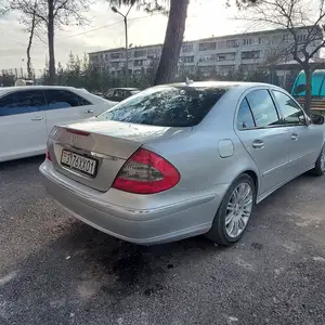 Mercedes-Benz E class, 2008