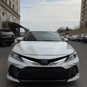 Toyota Camry, 2017