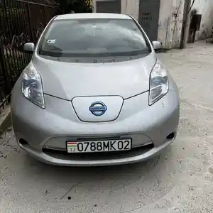 Nissan Leaf, 2012