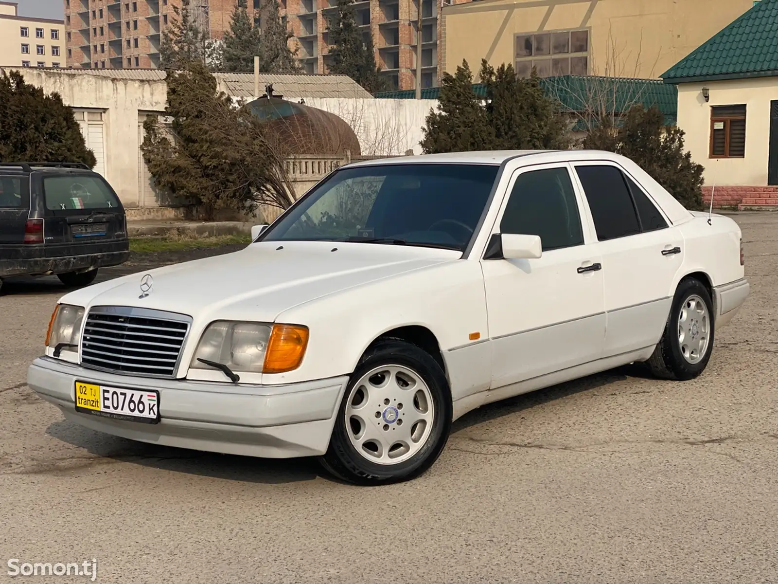 Mercedes-Benz W124, 1993-1