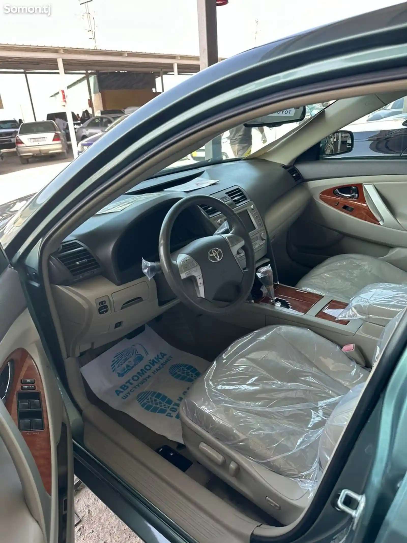 Toyota Camry, 2011-6