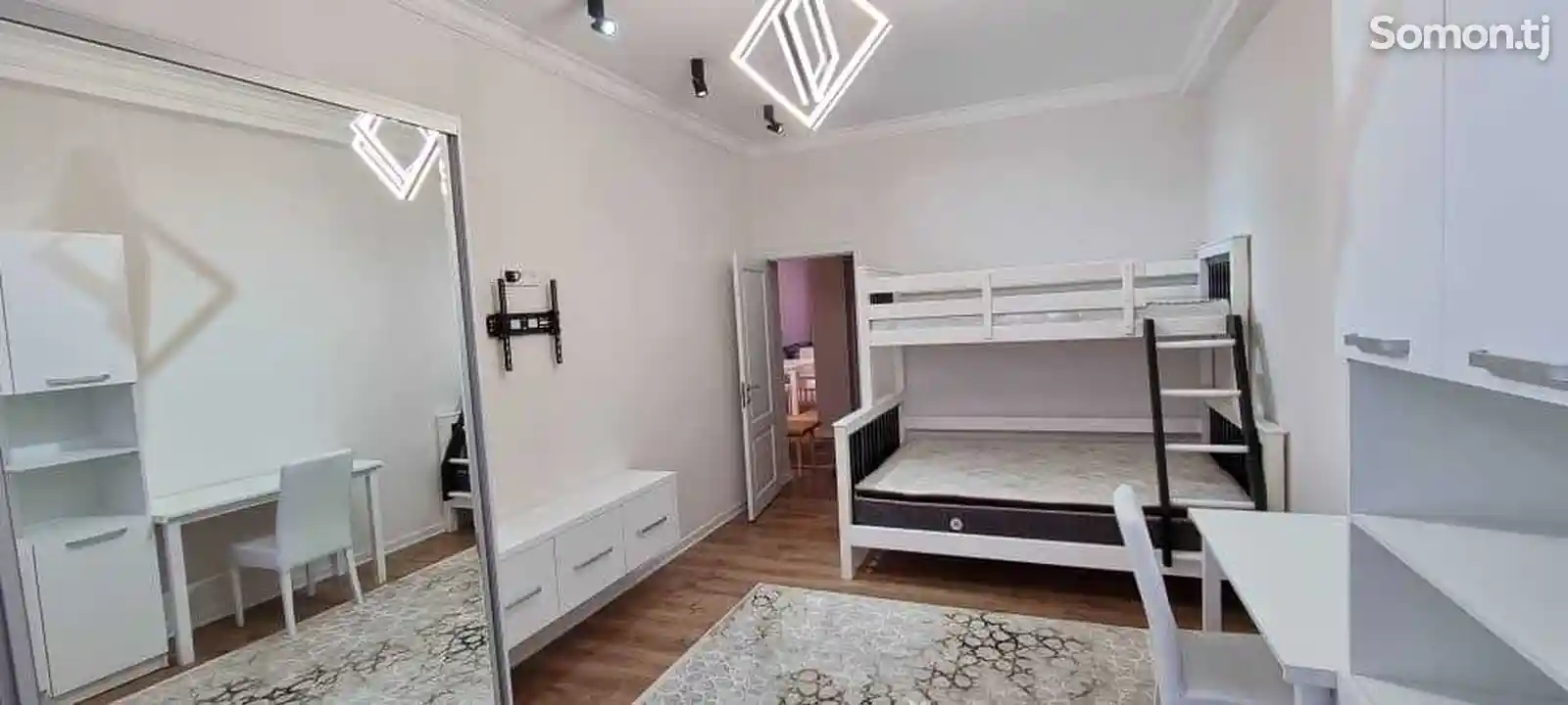 3-комн. квартира, 4 этаж, 100м², 19 мкр-3