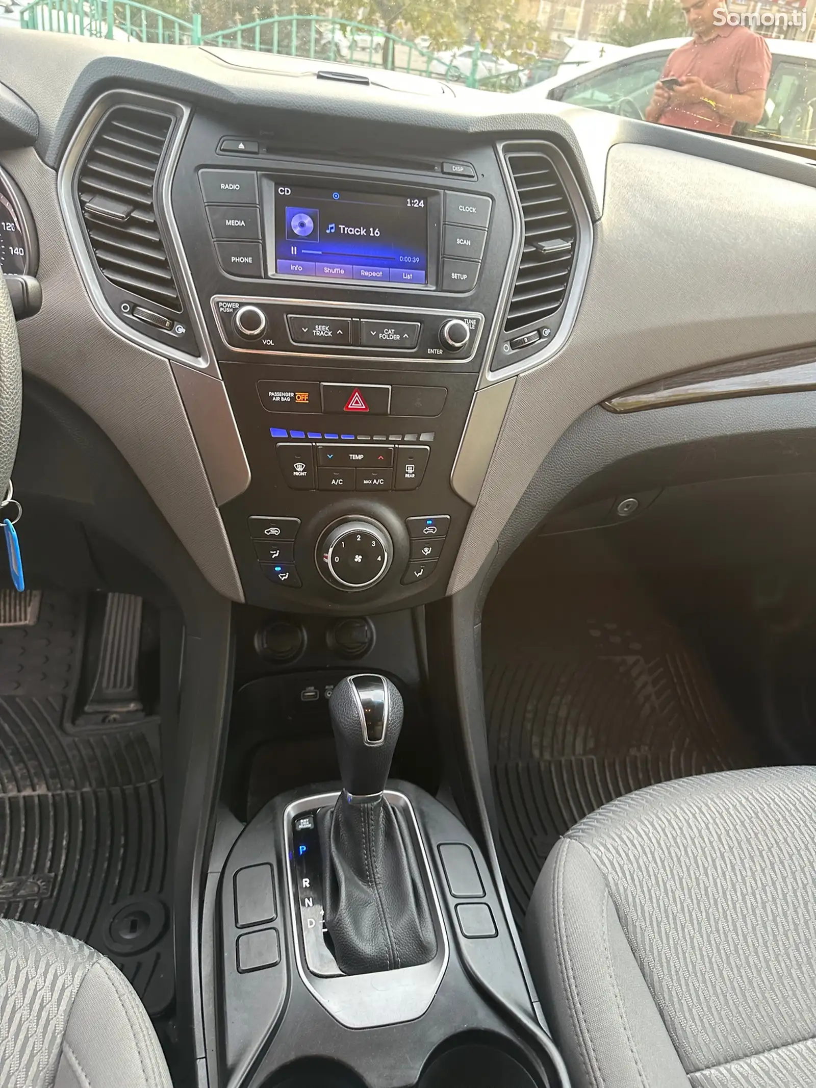 Hyundai Santa Fe, 2017-12