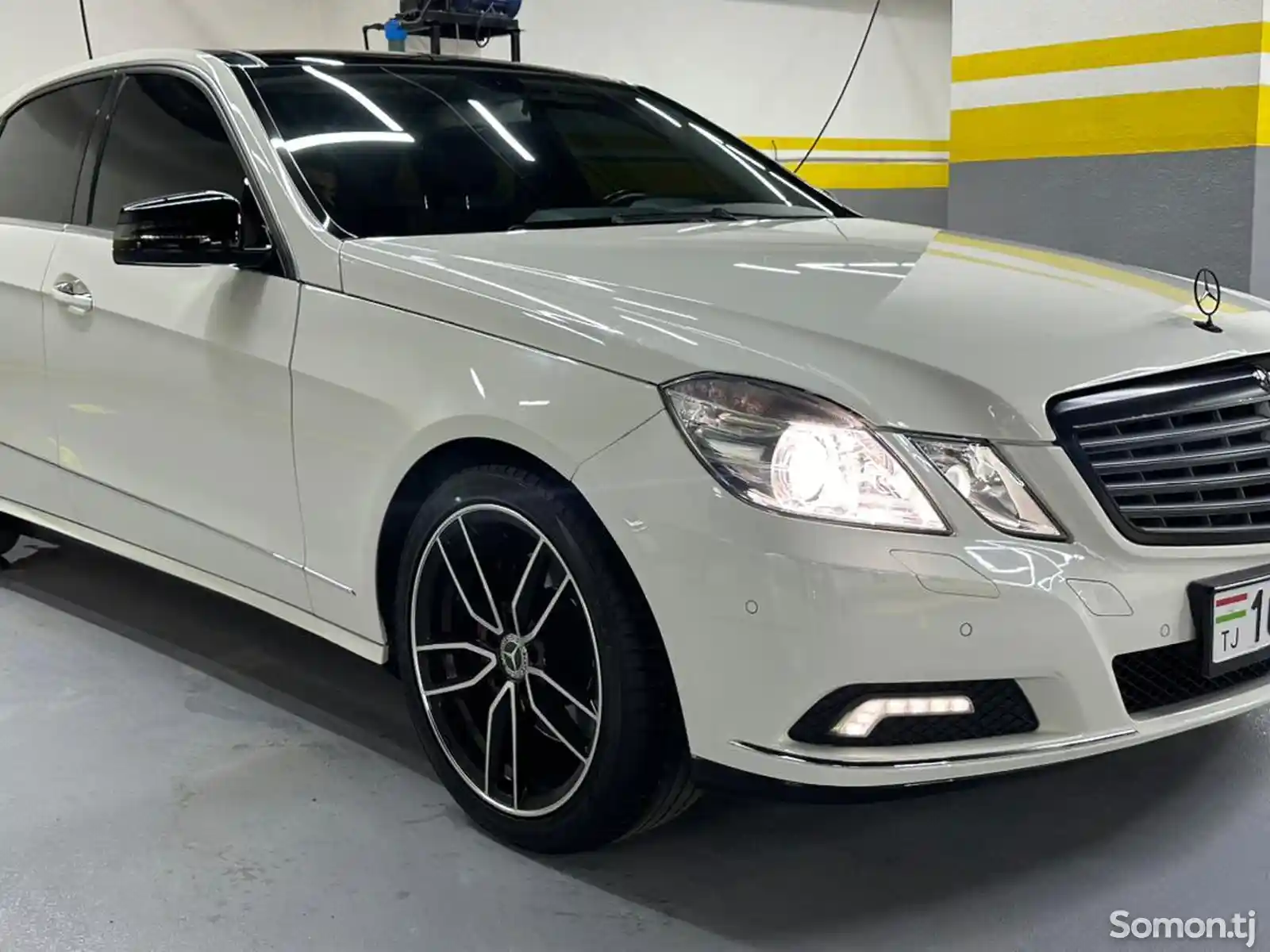 Mercedes-Benz E class, 2011-3