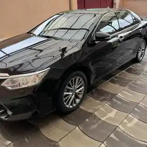 Toyota Camry, 2015