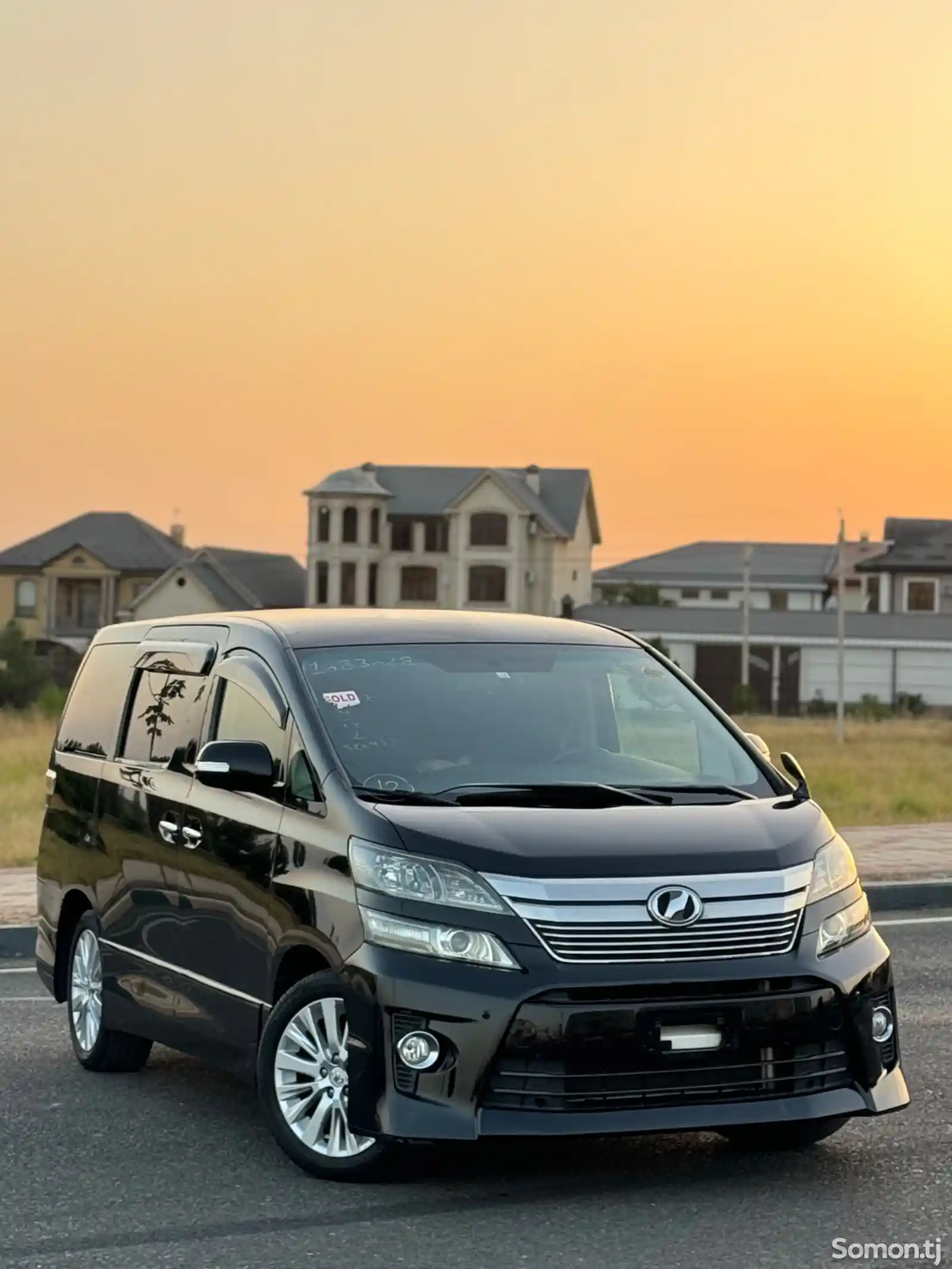 Toyota Vellfire, 2015-3