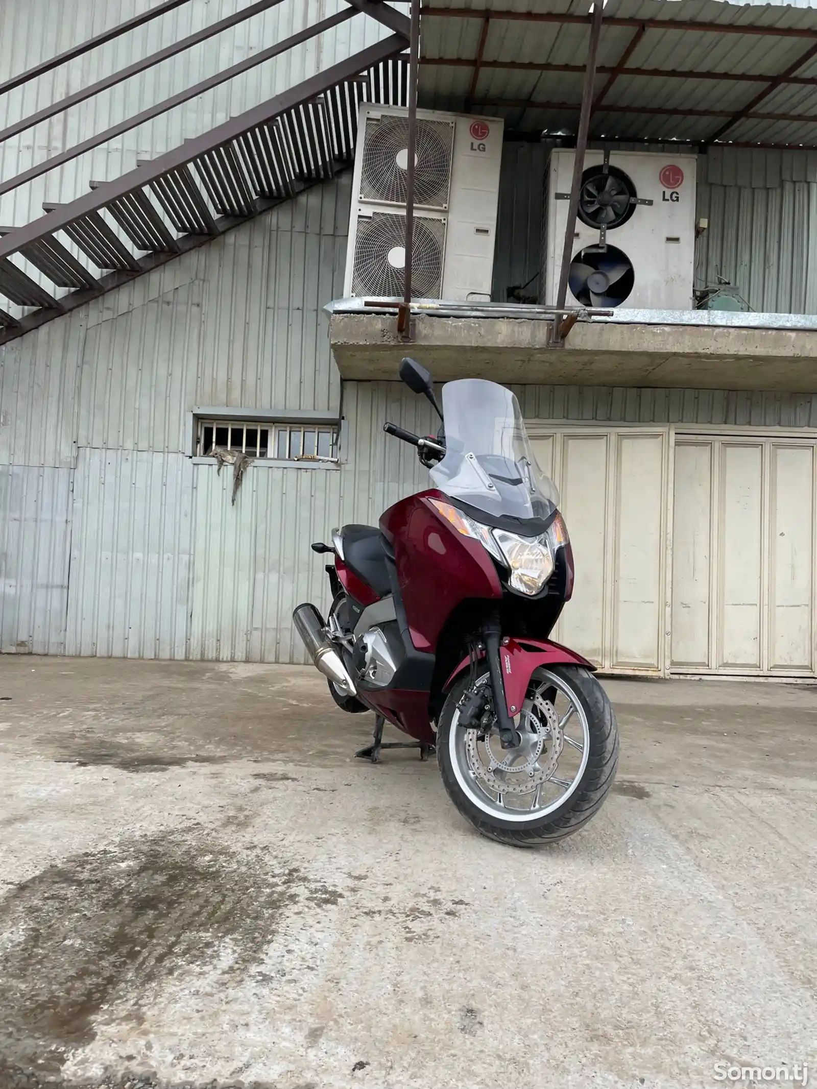 Мотоцикл Honda nc700 automatic-4