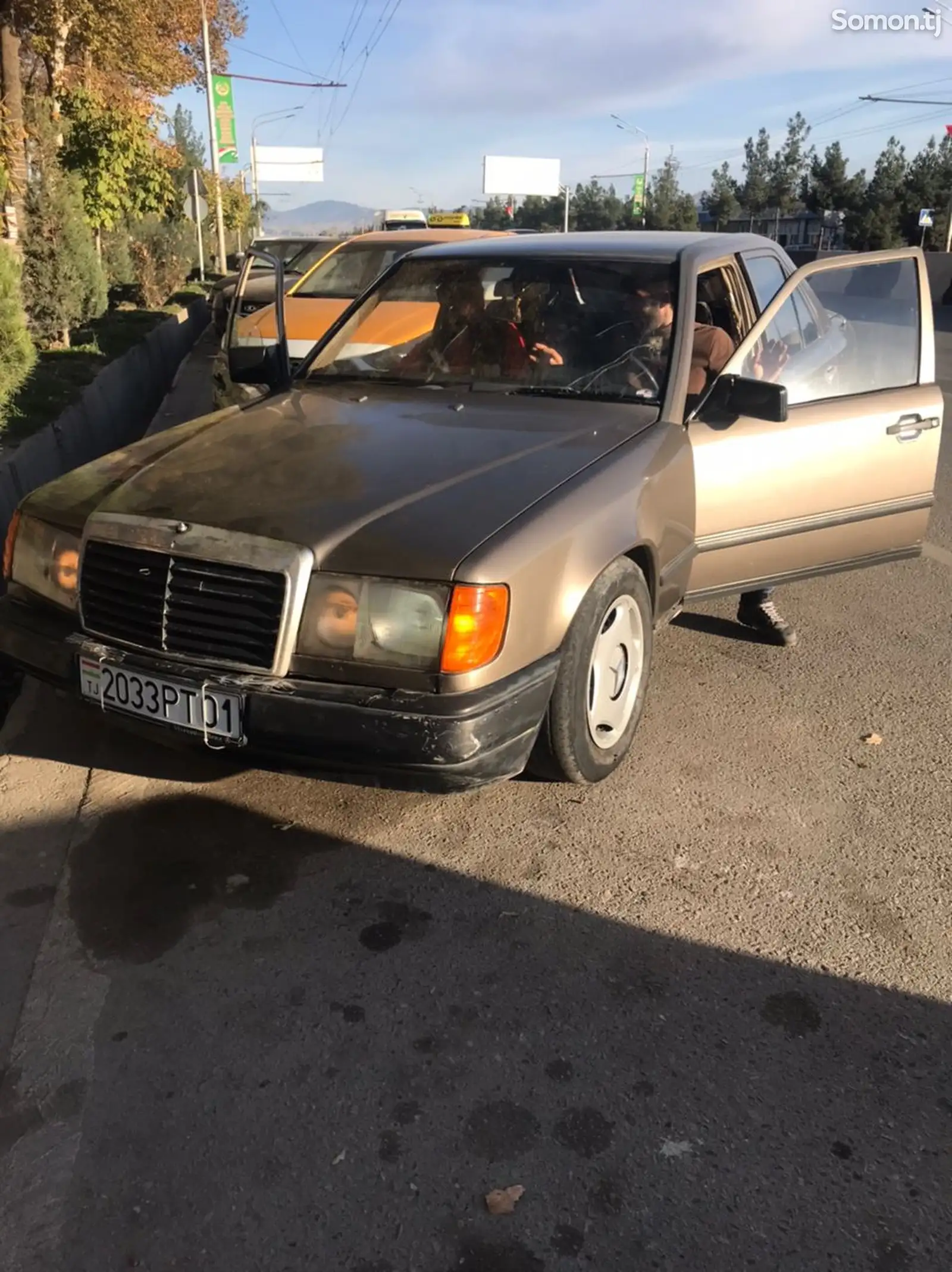 Mercedes-Benz W124, 1989-1