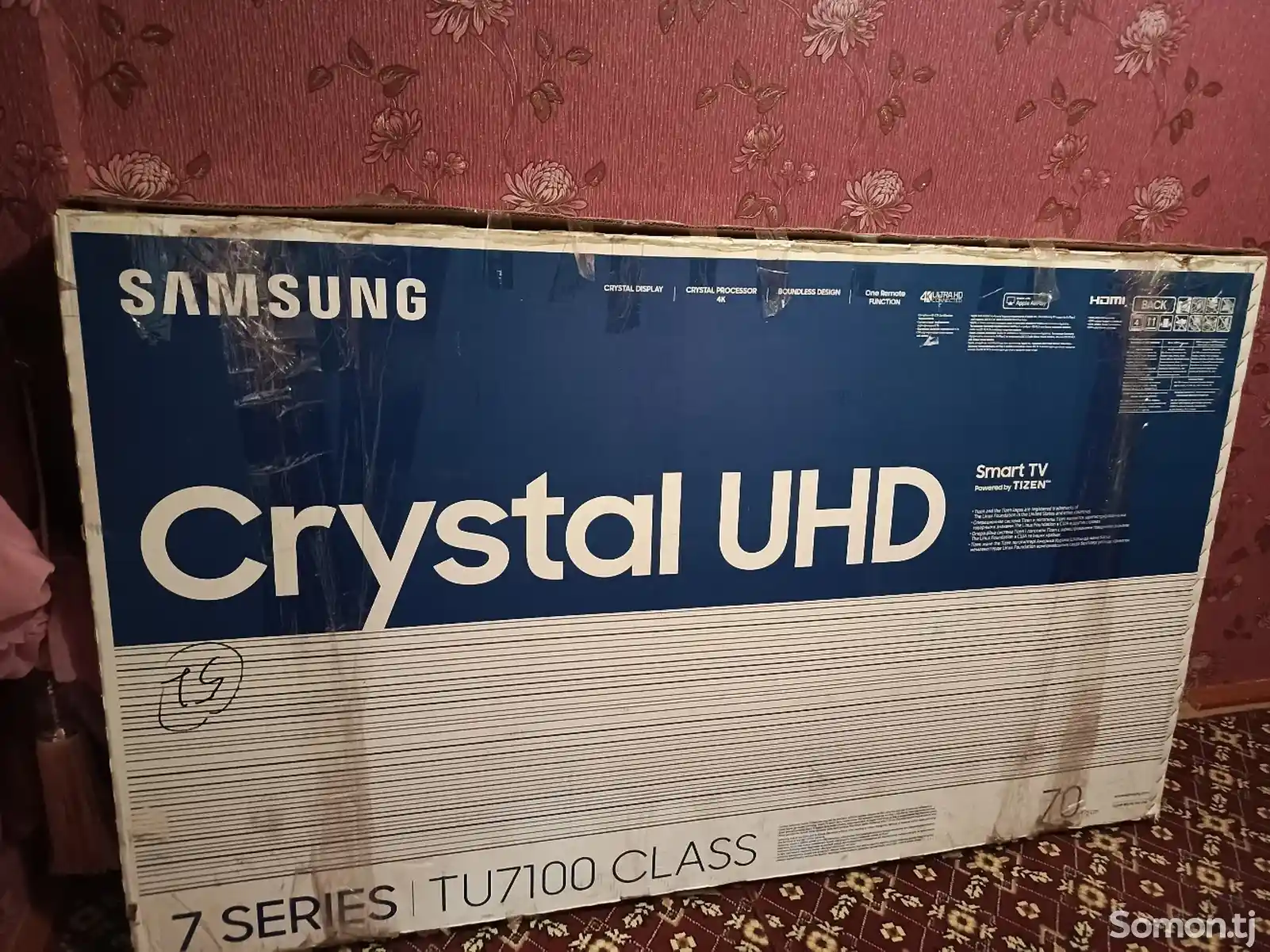 Телевизор Samsung Crystal UHD-1