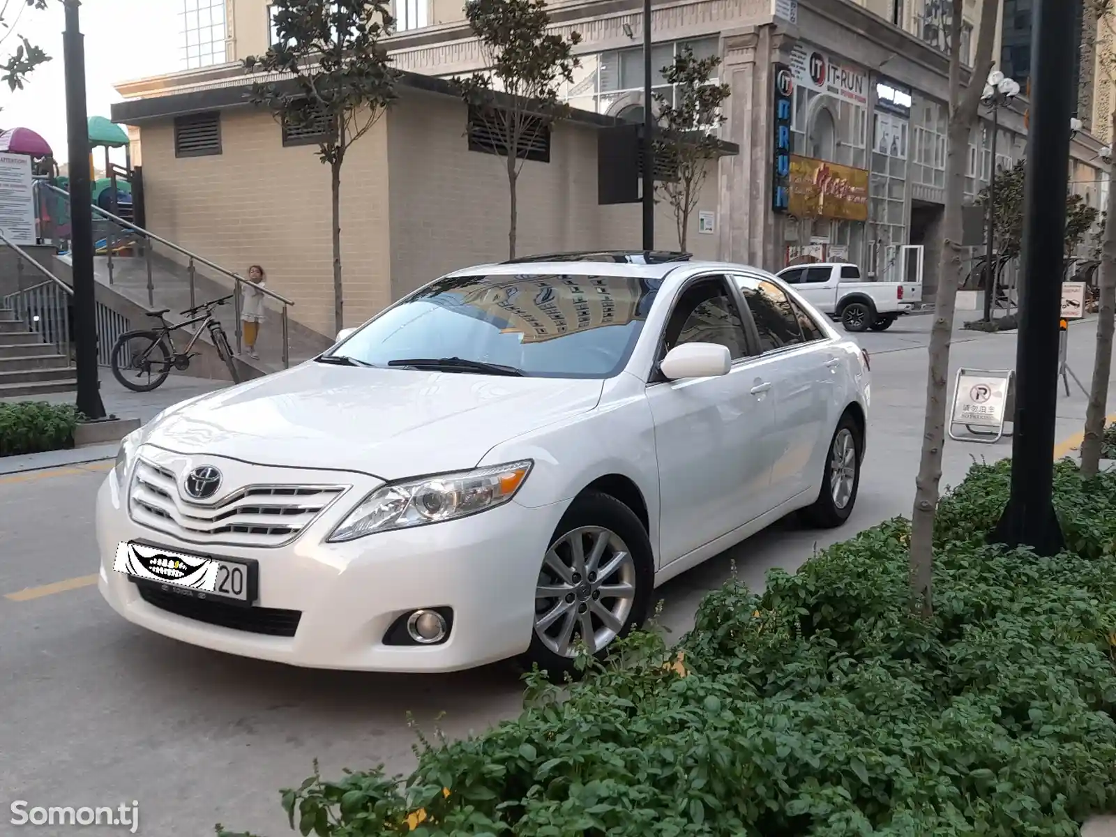 Toyota Camry, 2010-1