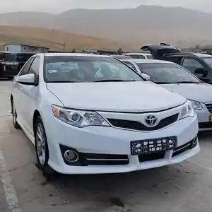 Toyota Camry, 2012