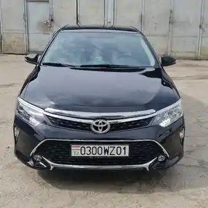 Toyota Camry, 2016