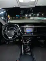 Toyota RAV 4, 2017-5