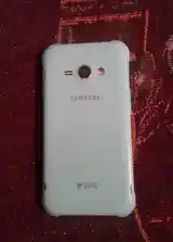 Samsung Galaxy J1 Ace-2