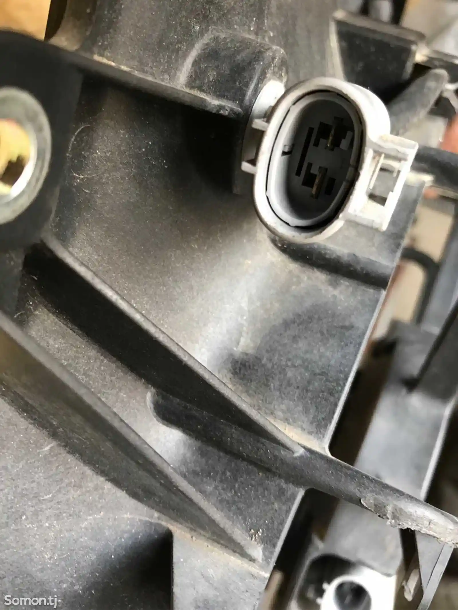 Вентилятор охлаждения двигателя Toyota Avensis-12