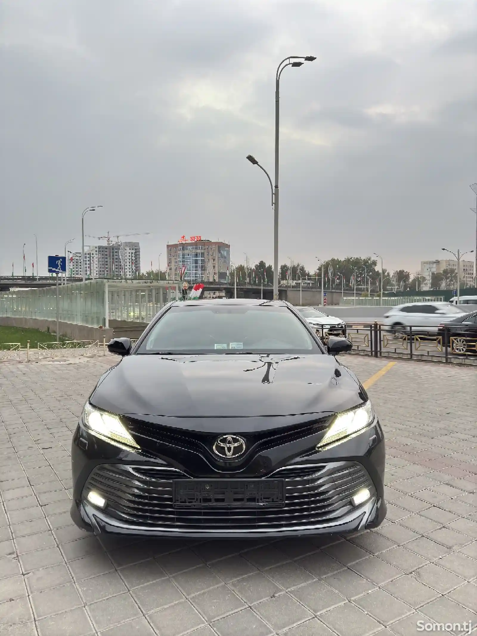 Toyota Camry, 2019-1