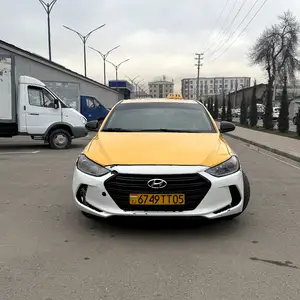 Hyundai Elantra, 2016