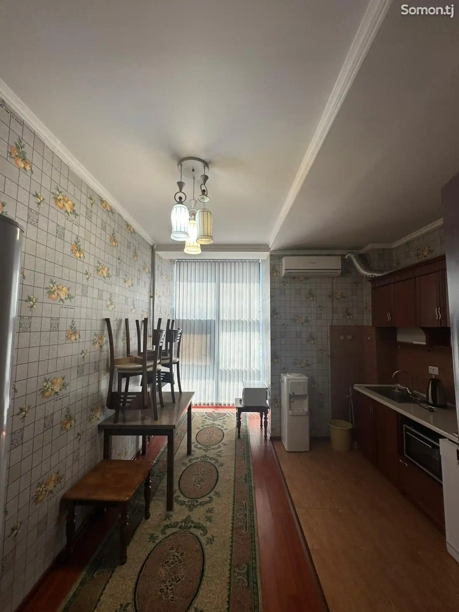 4-комн. квартира, 4 этаж, 140м², спартак-10