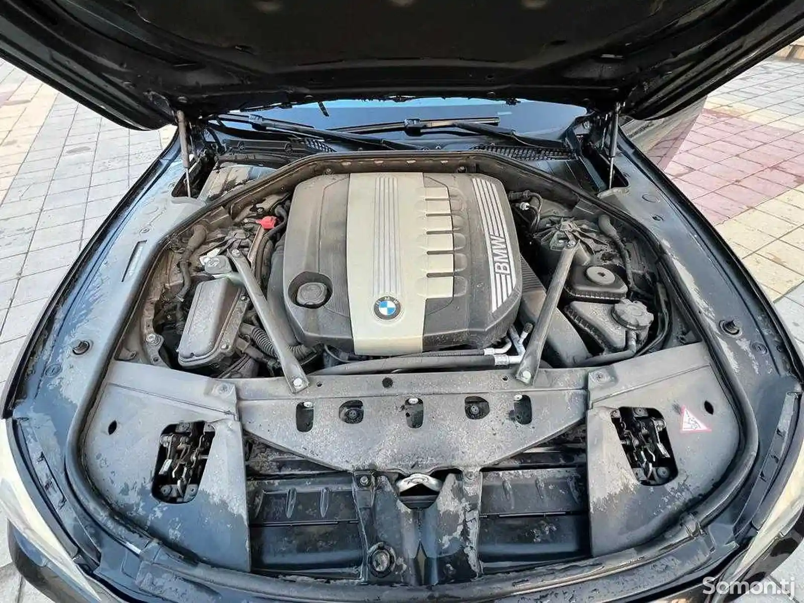 BMW 7 series, 2010-9