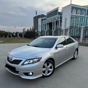 Toyota Camry, 2011