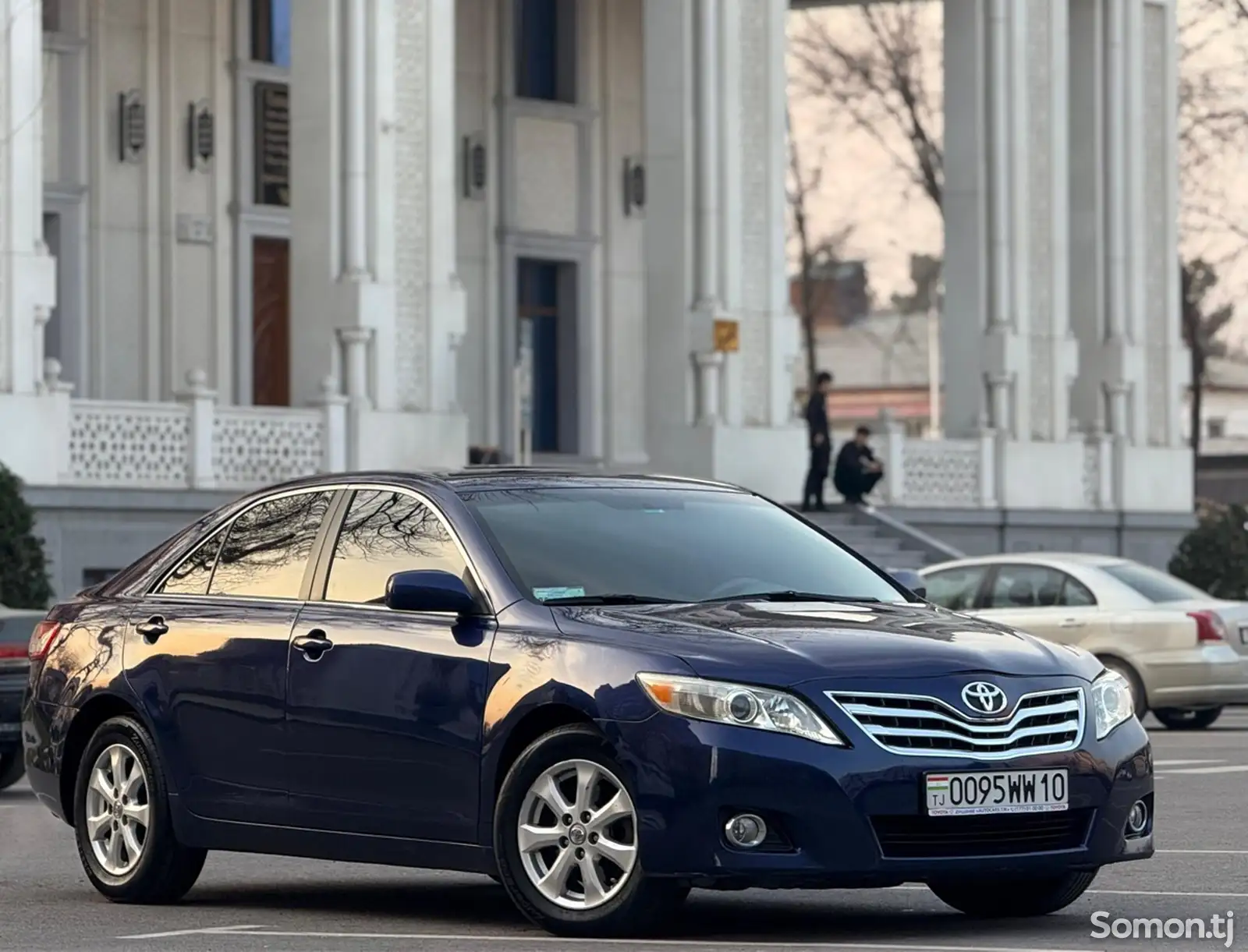 Toyota Camry, 2010-1