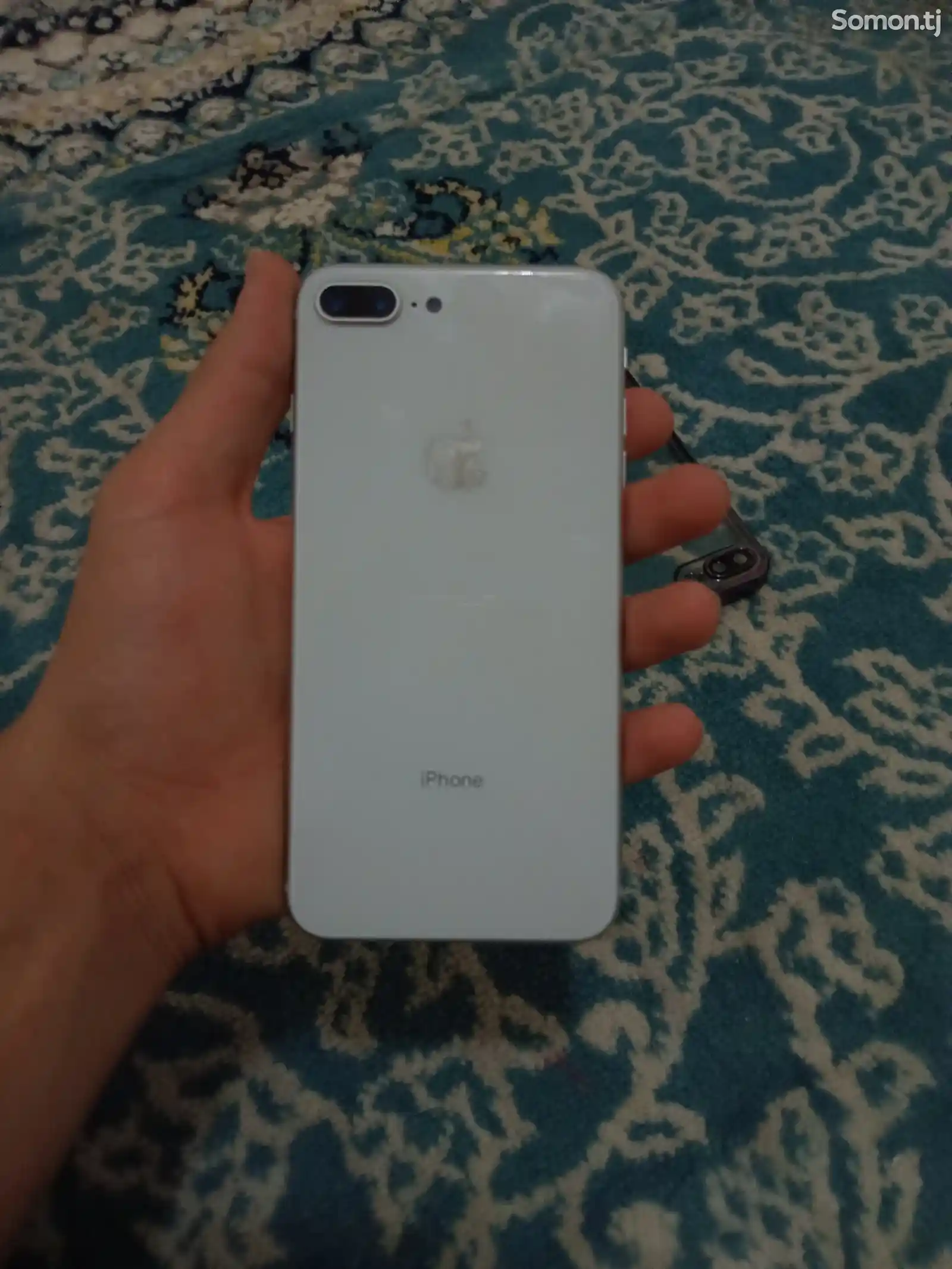 Apple iPhone 8 plus, 64 gb, Silver-1