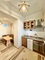 3-комн. квартира, 1 этаж, 80м², ул.М.Турсунзода 8 В 17-5