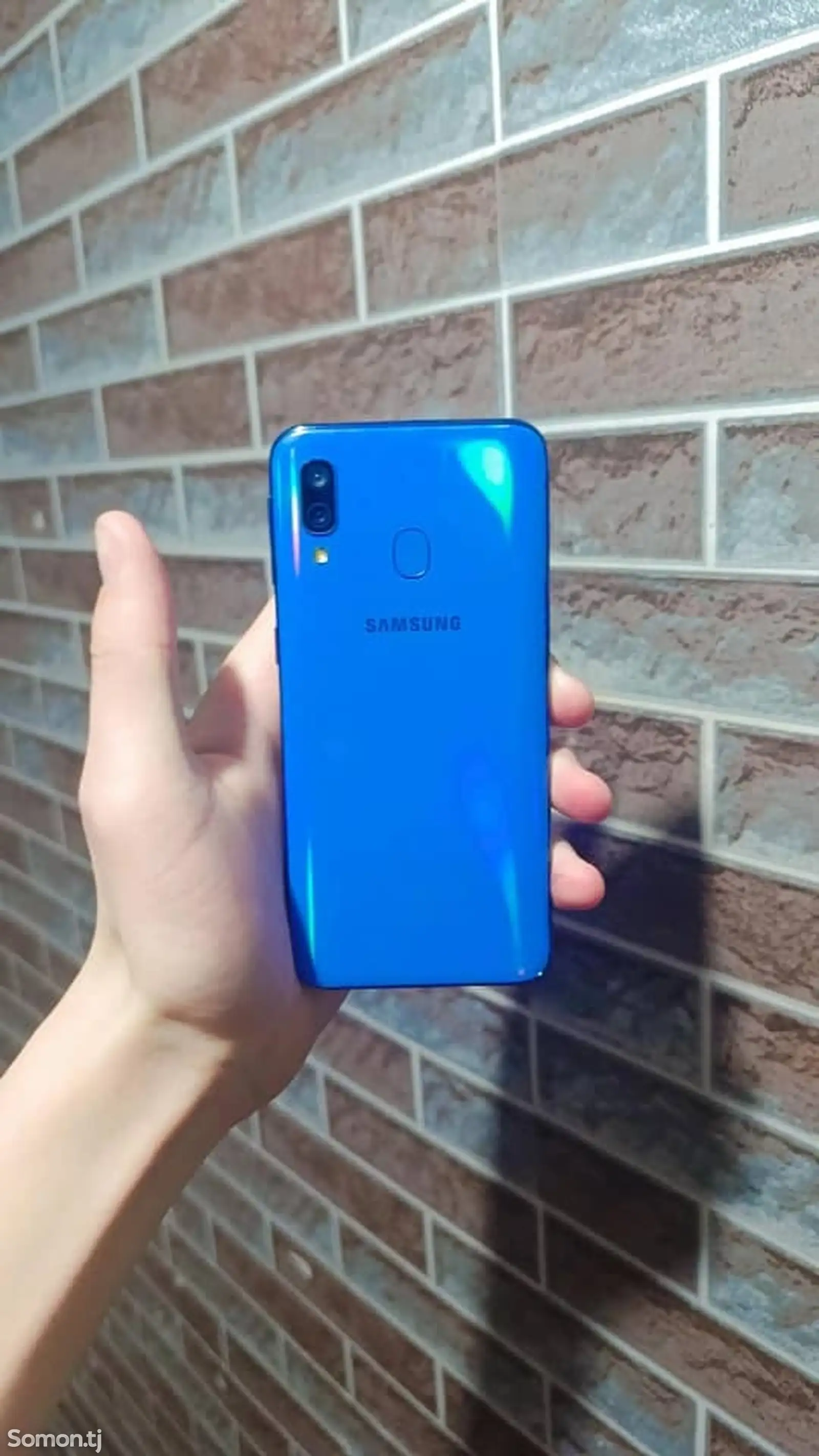 Samsung Galaxy А40, 64Gb-1