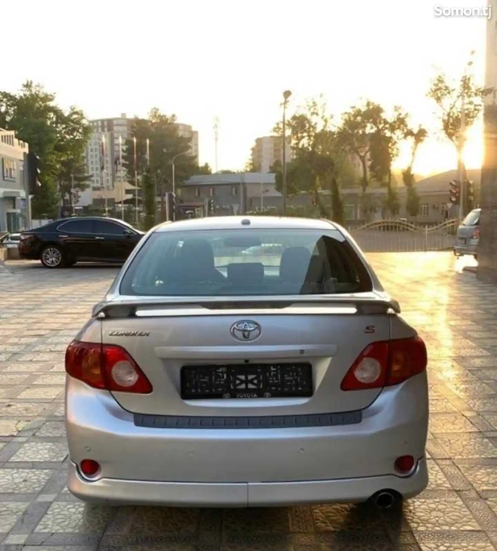 Задний лобовое стекло Toyota Corolla 2