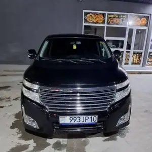 Nissan Elgrand, 2014