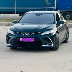 Toyota Camry, 2019