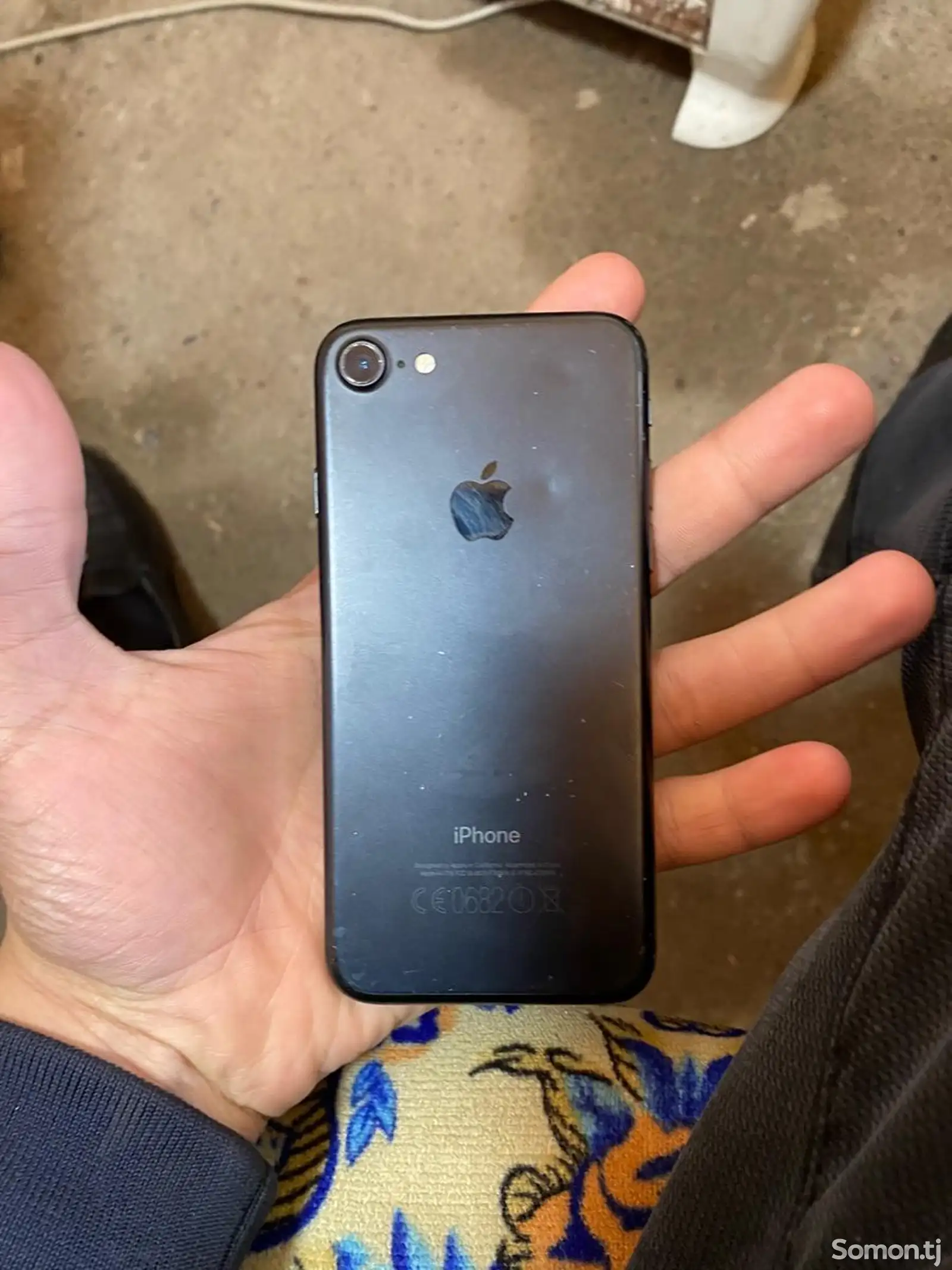 Apple iPhone 7, 64 gb-1