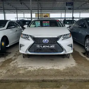 Lexus ES series, 2018