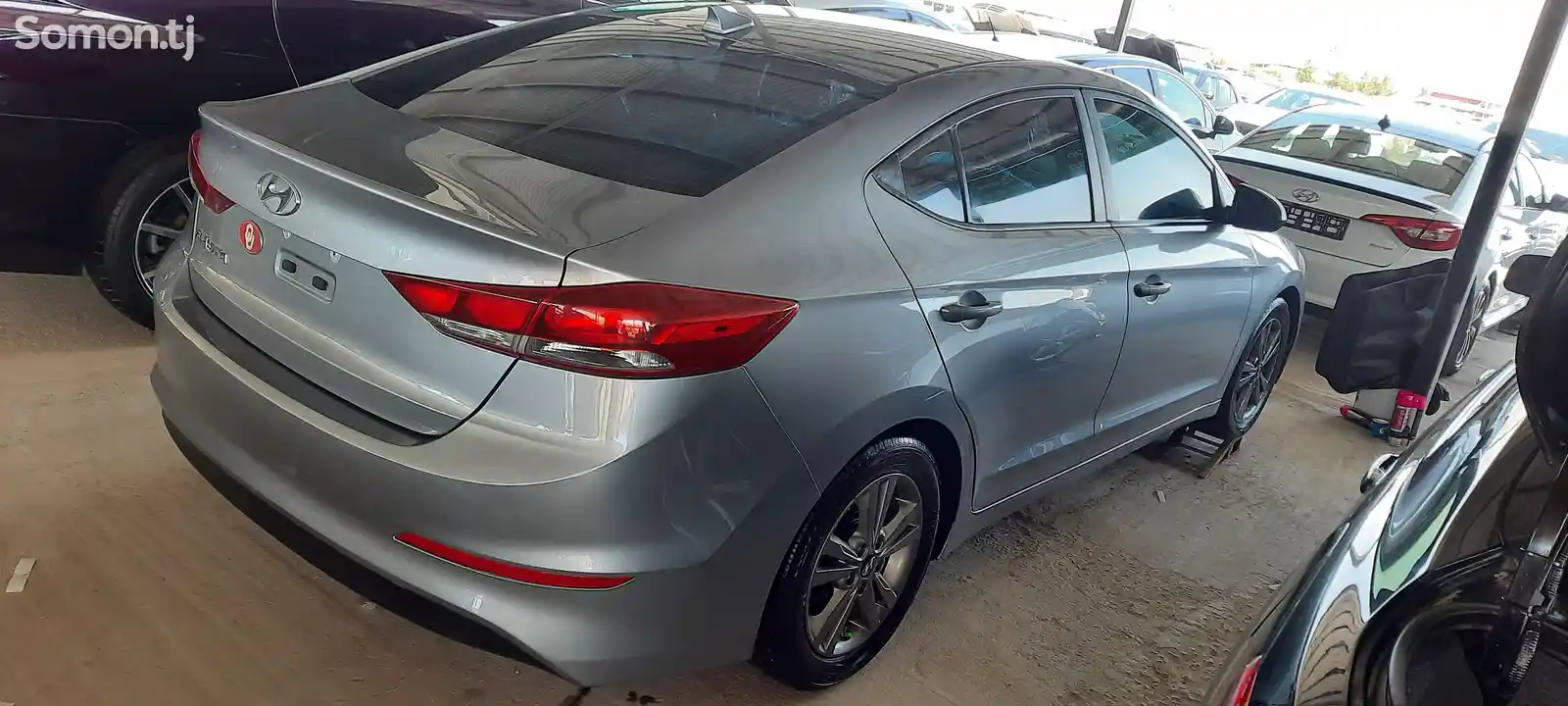 Hyundai Elantra, 2016-4