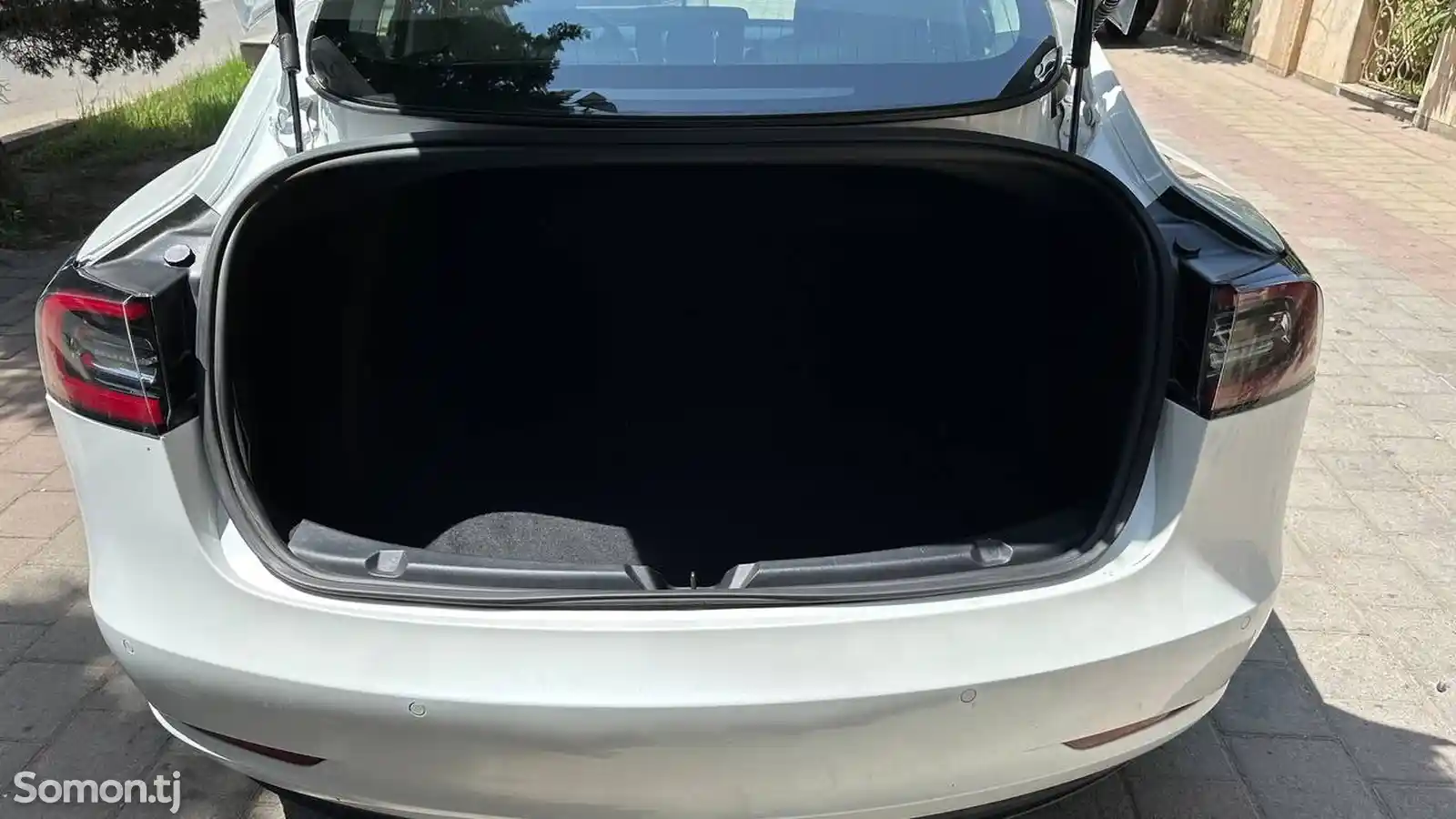 Tesla Model 3, 2021-11