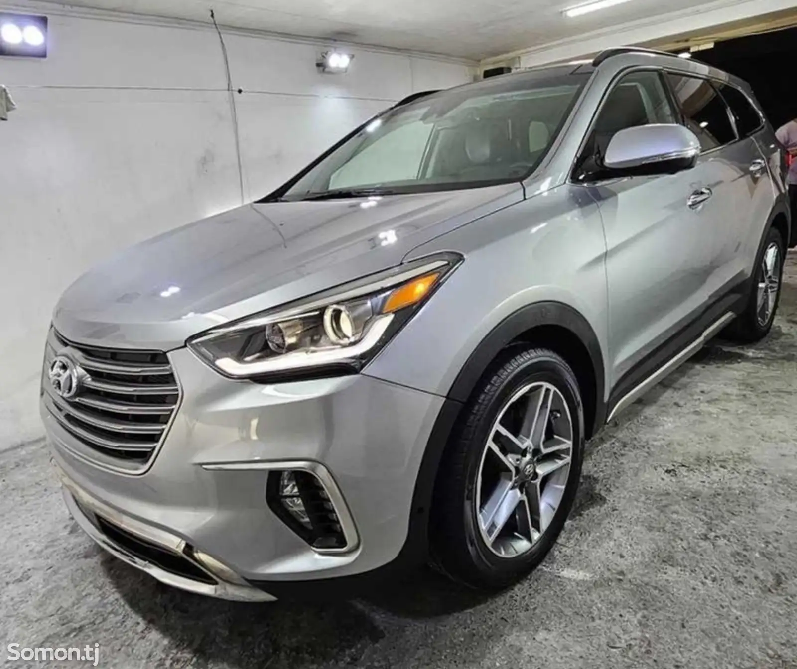 Hyundai Santa Fe, 2019-1