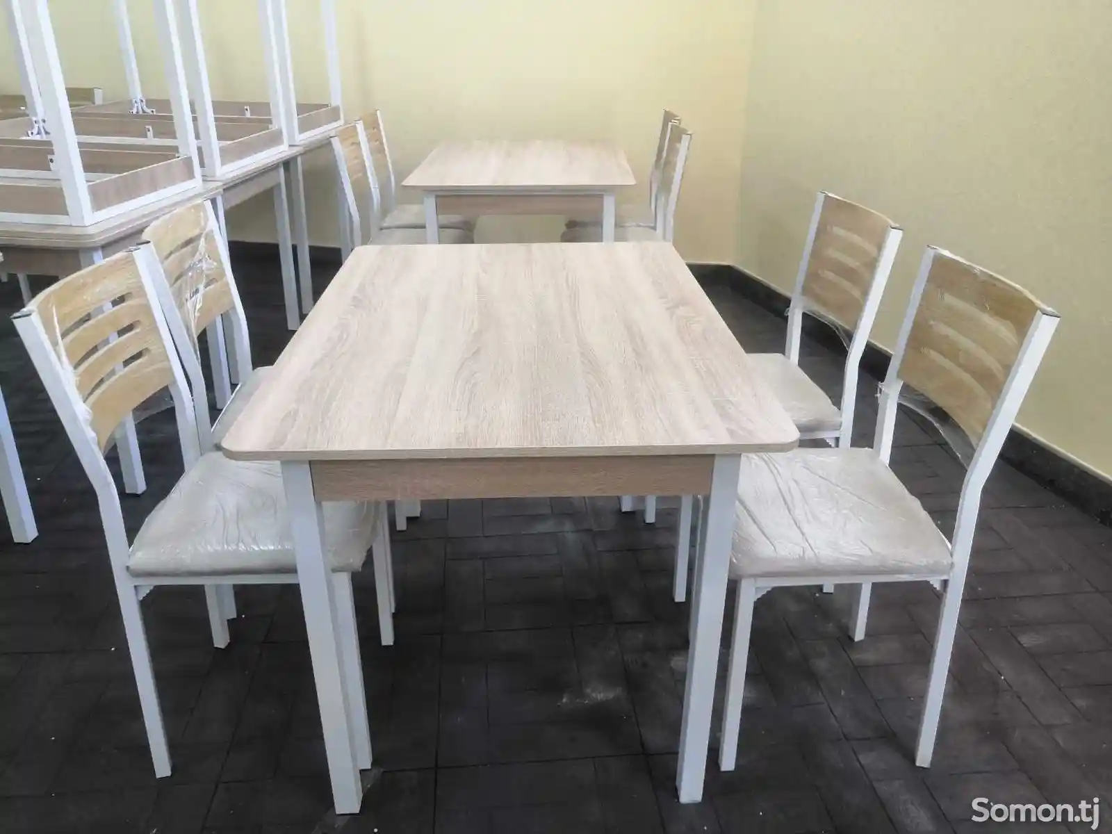 Столы и стулья для кафе-2