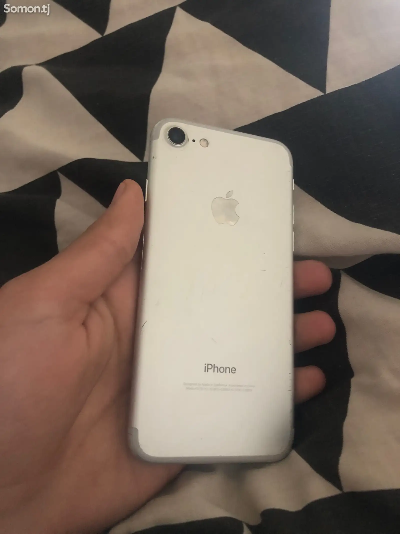 Apple iPhone 7, 32 gb-1