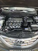 Hyundai Sonata, 2010-2