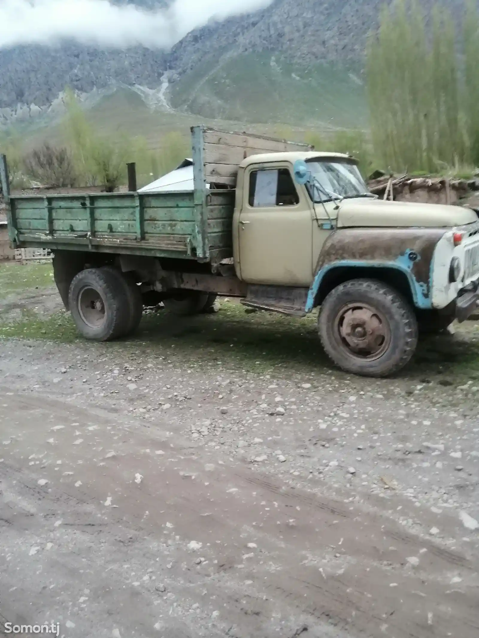 Бортовой грузовик газ 53-3