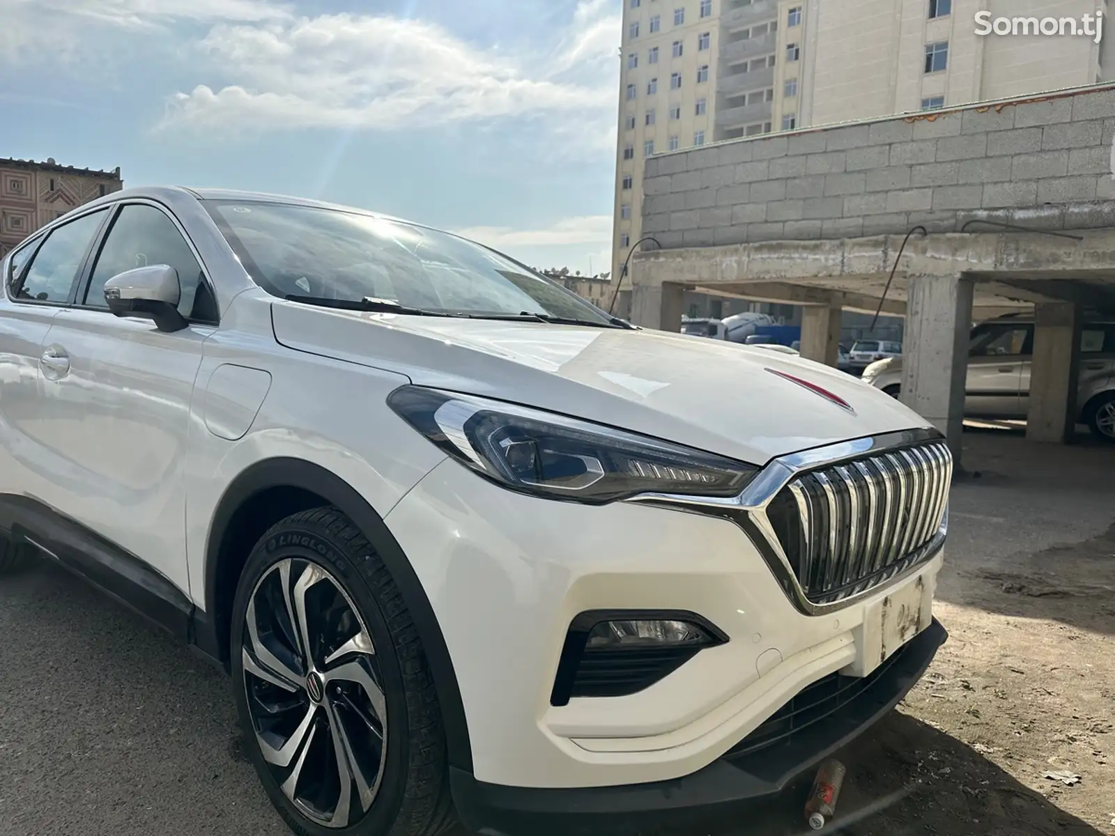 Hongqi E-HS3, 2019-1