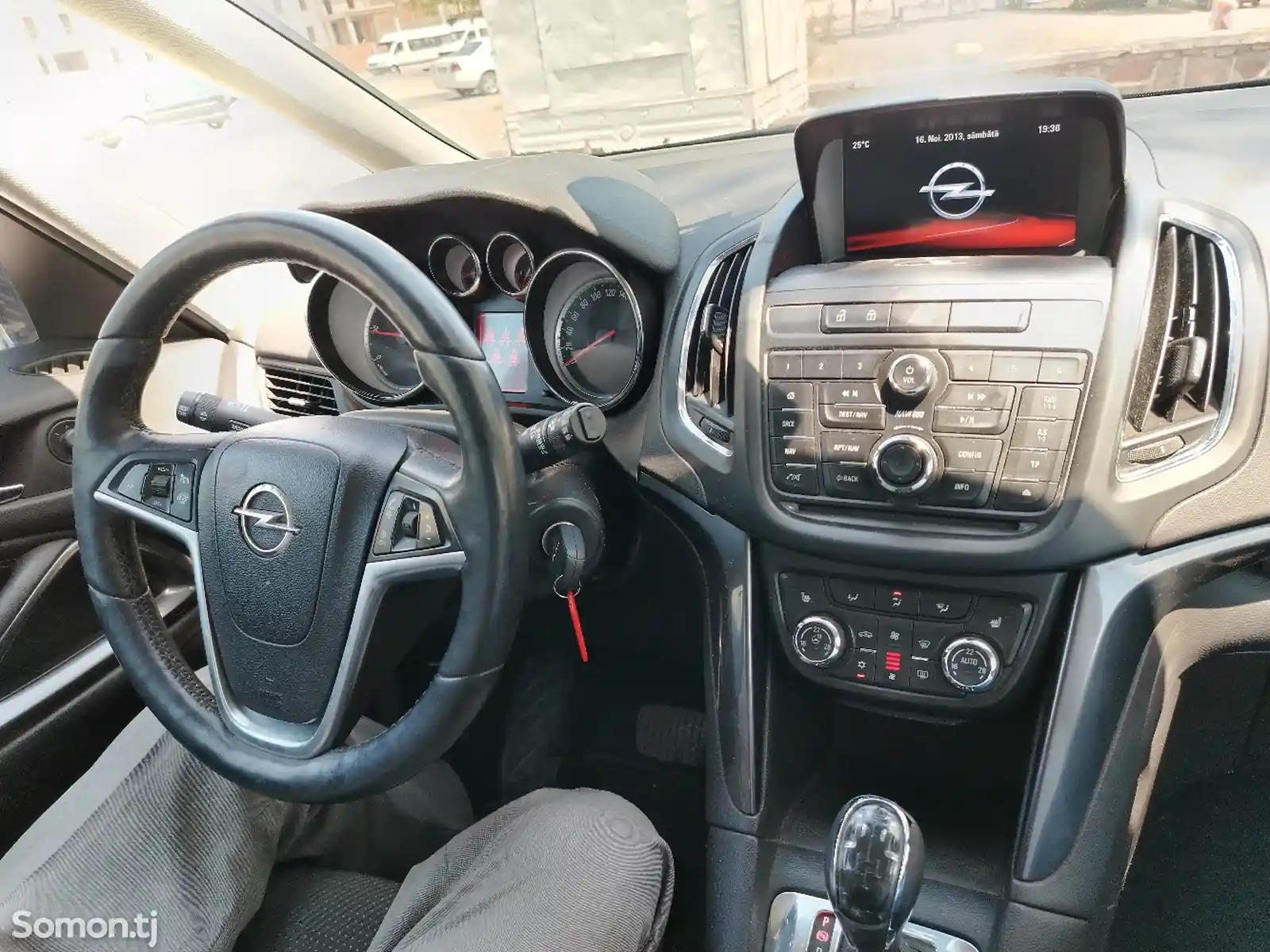 Opel Zafira, 2015-8