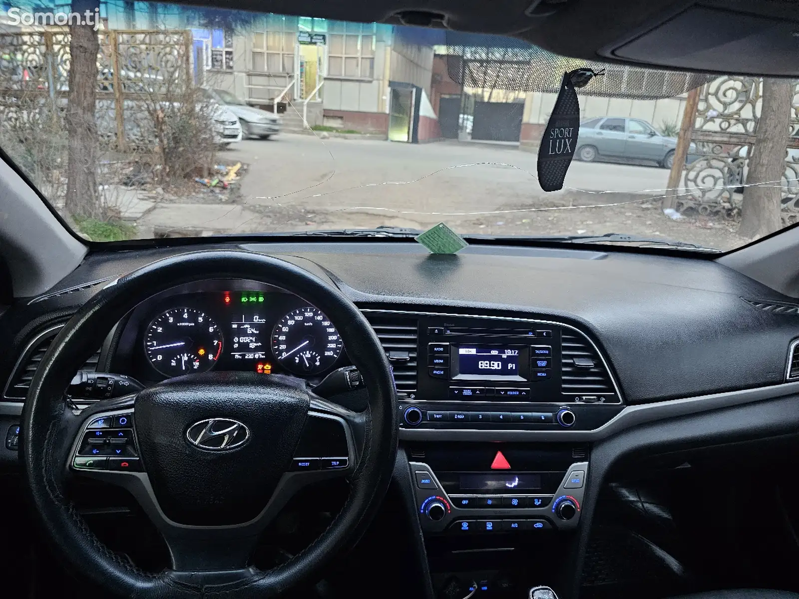 Hyundai Elantra, 2017-1