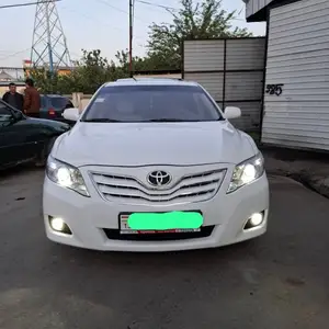 Toyota Camry, 2009