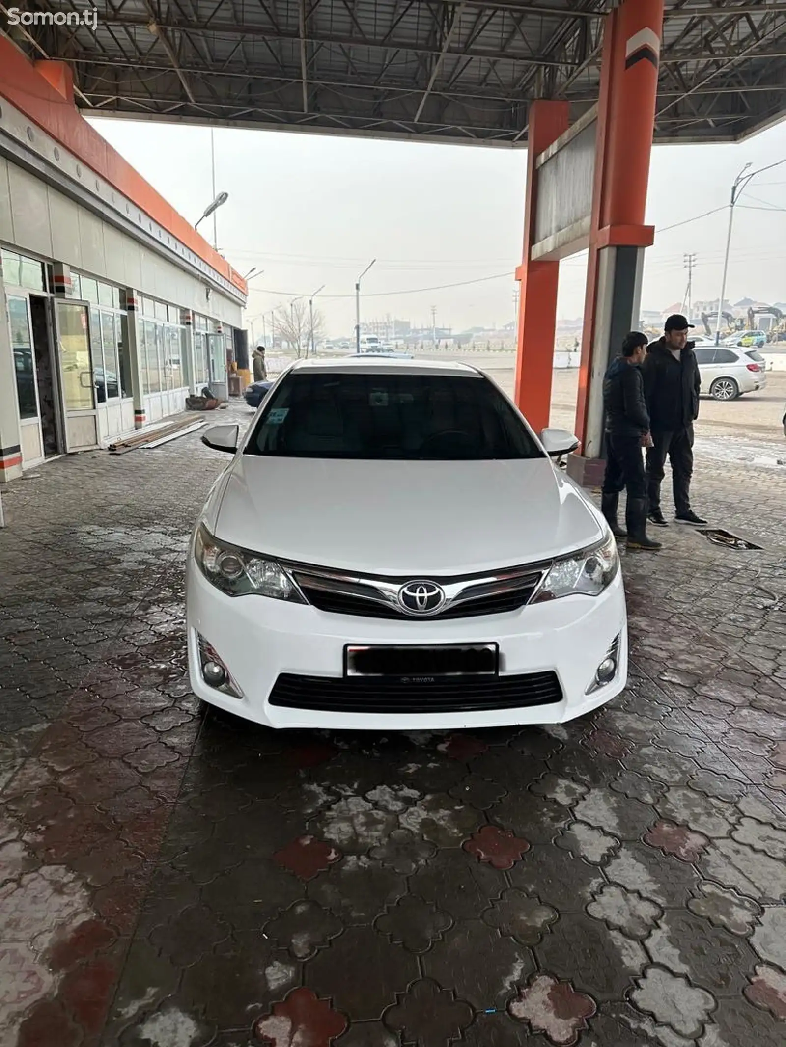 Toyota Camry, 2013-1